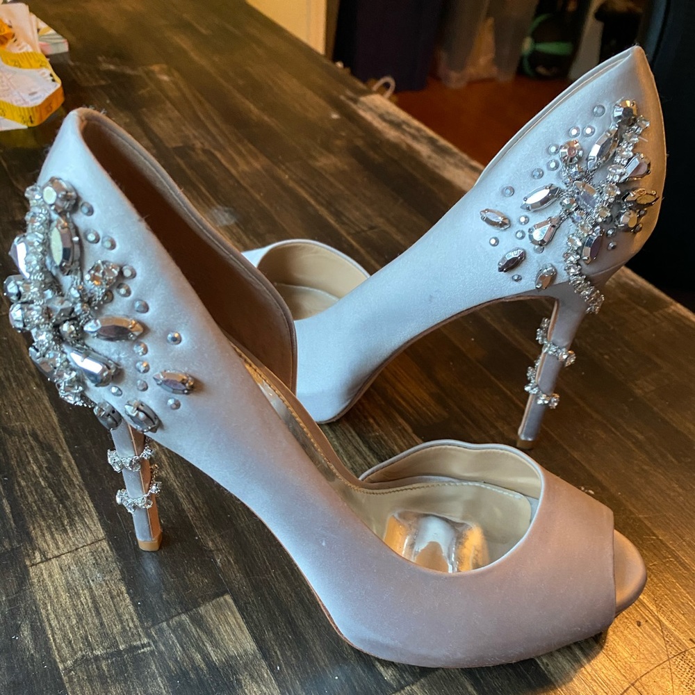 Gorgeous 🔥 Jeweled Antonio Melani Heels